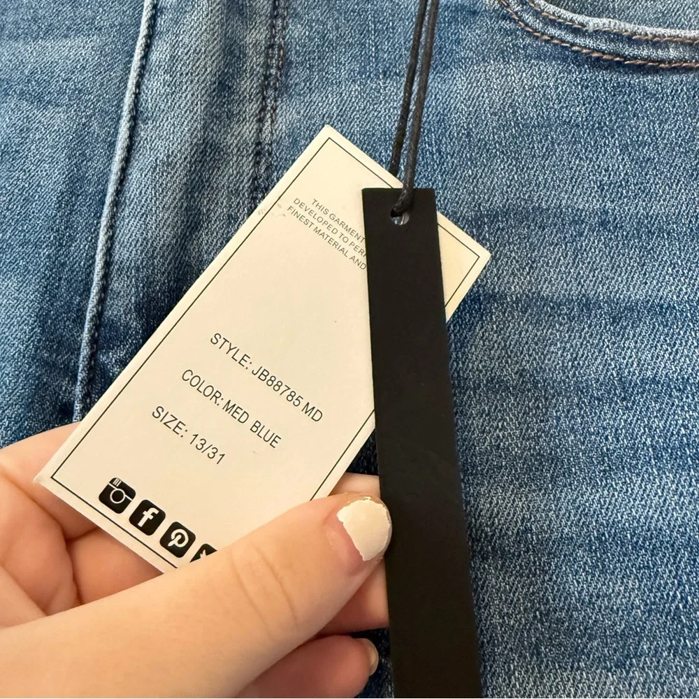 NWT Judy Blue Straight High Rise Tummy Control Distressed Knee Jeans Size 13/31 - Picture 12 of 16